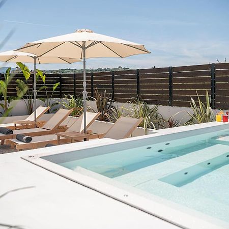Sol Luxury Apartment - Close To The Beach With A Private Mini Pool Chania  Exteriör bild