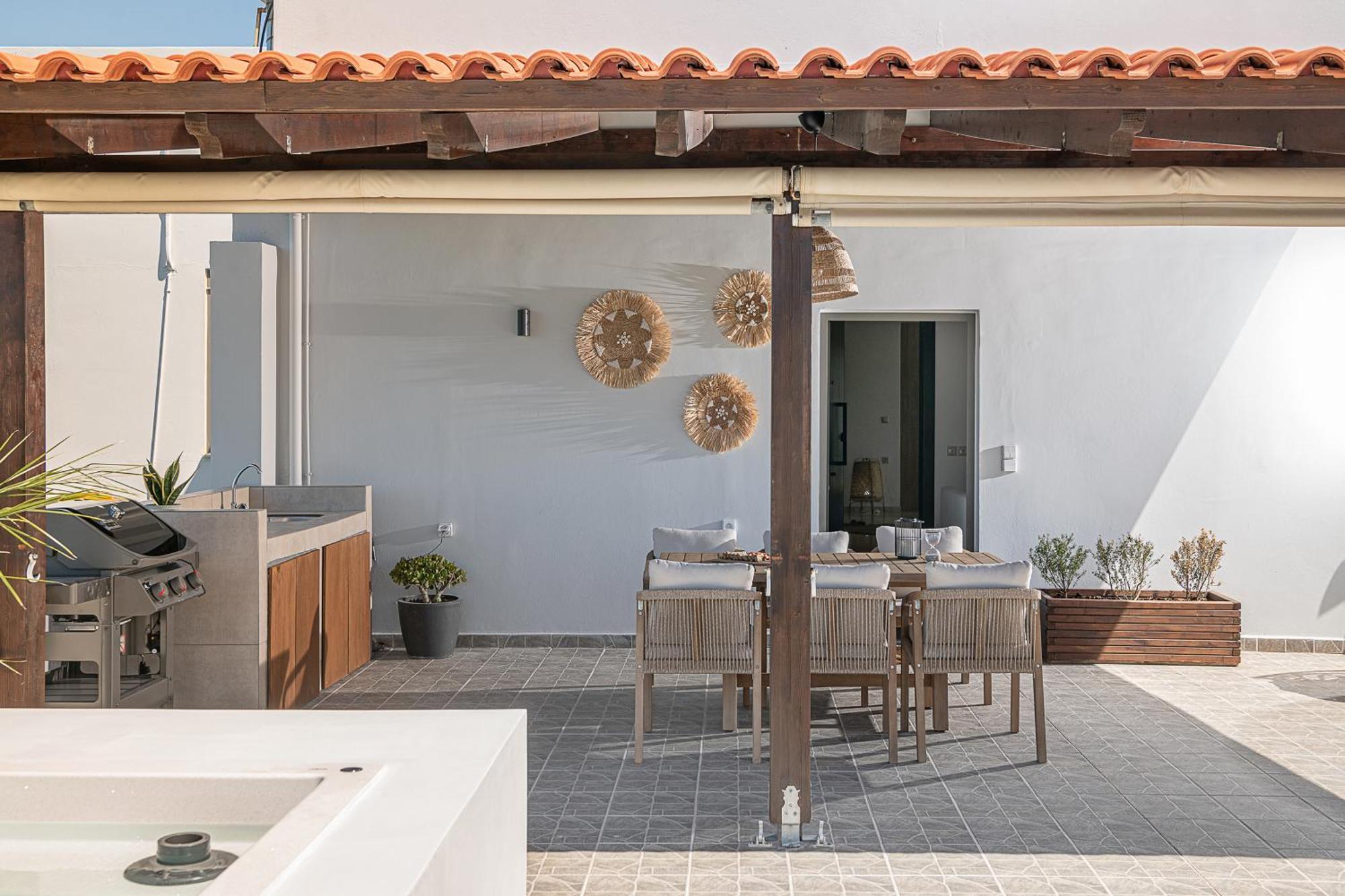 Sol Luxury Apartment - Close To The Beach With A Private Mini Pool Chania  Exteriör bild