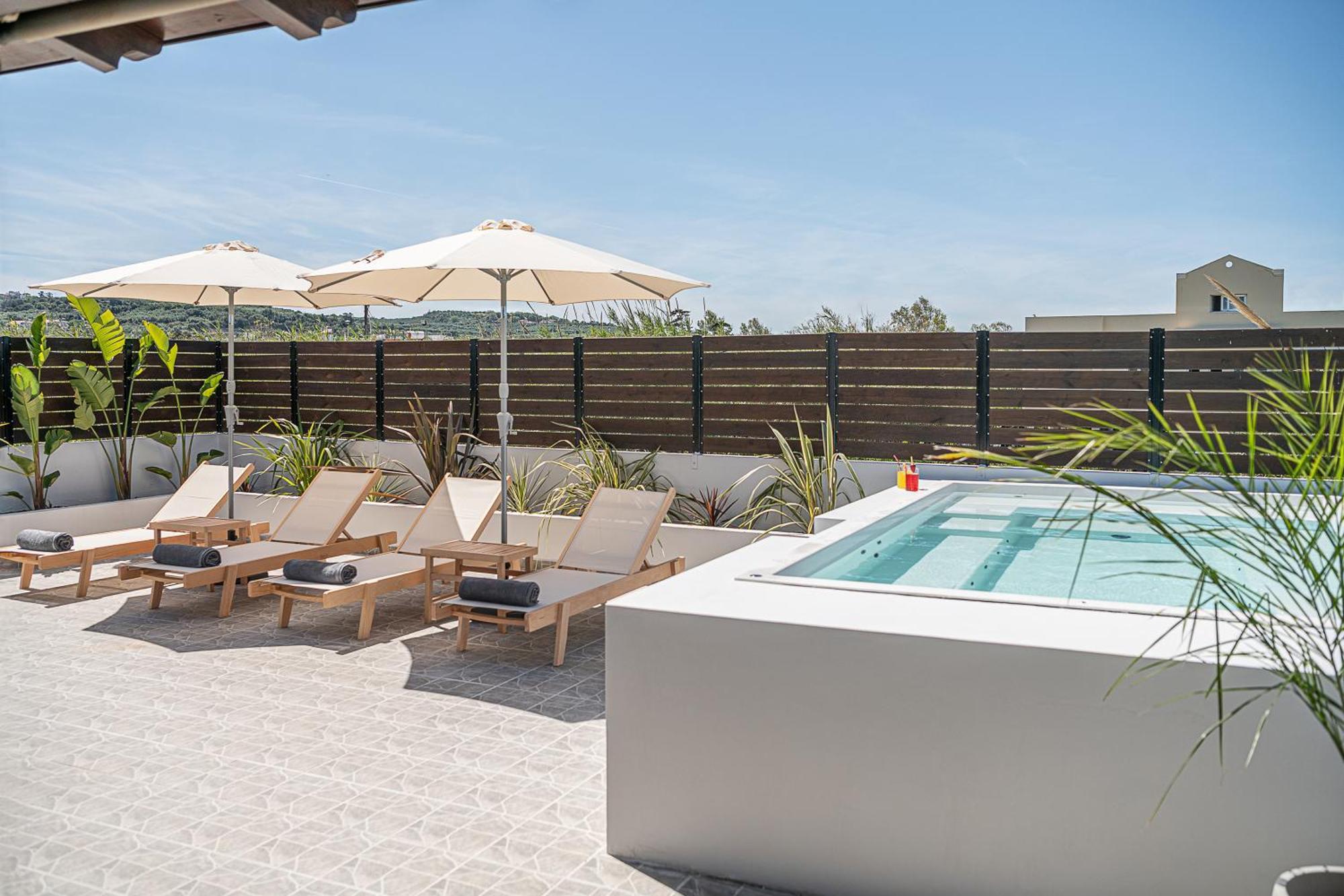 Sol Luxury Apartment - Close To The Beach With A Private Mini Pool Chania  Exteriör bild